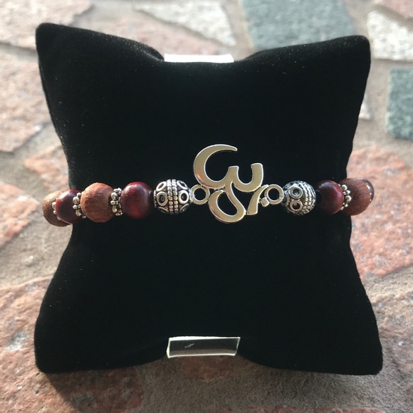 🔴SALE Red & brown wood mala beads om bracelet - Picture 4 of 8